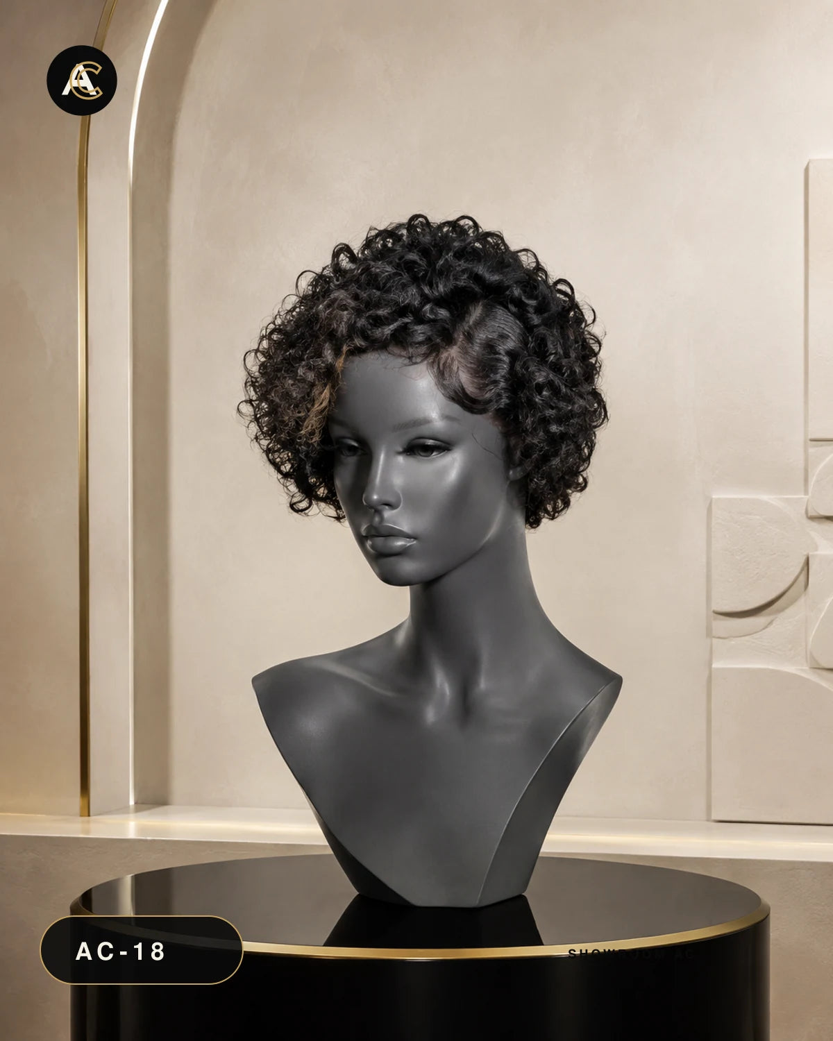 Frisée Mirail — présentation showroom AC sur mannequin noir